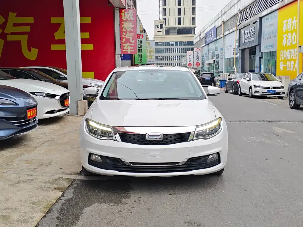 Qoros Qoros 3 — миниатюра 2