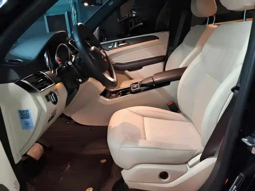 Mercedes-Benz GLE (Import) — миниатюра 16