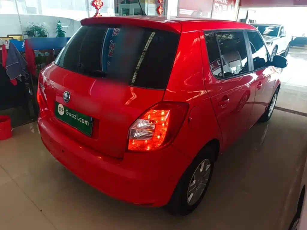 Skoda Fabia — миниатюра 7