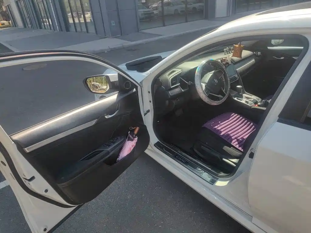 Honda Civic — миниатюра 14