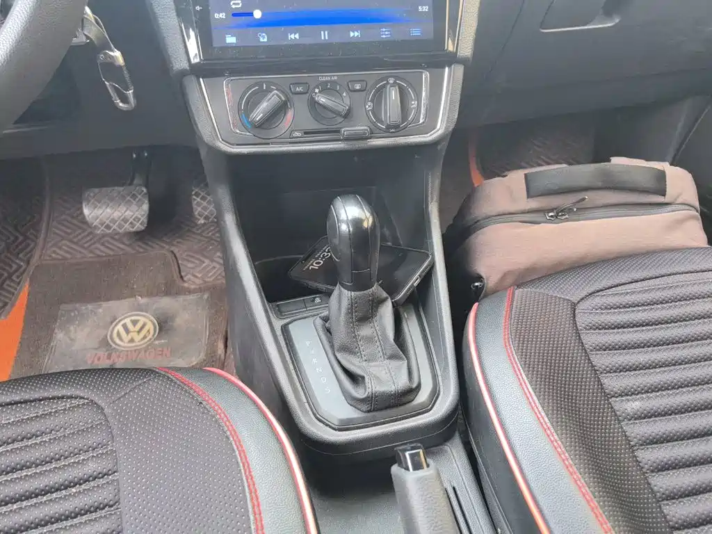 Volkswagen Santana — миниатюра 12