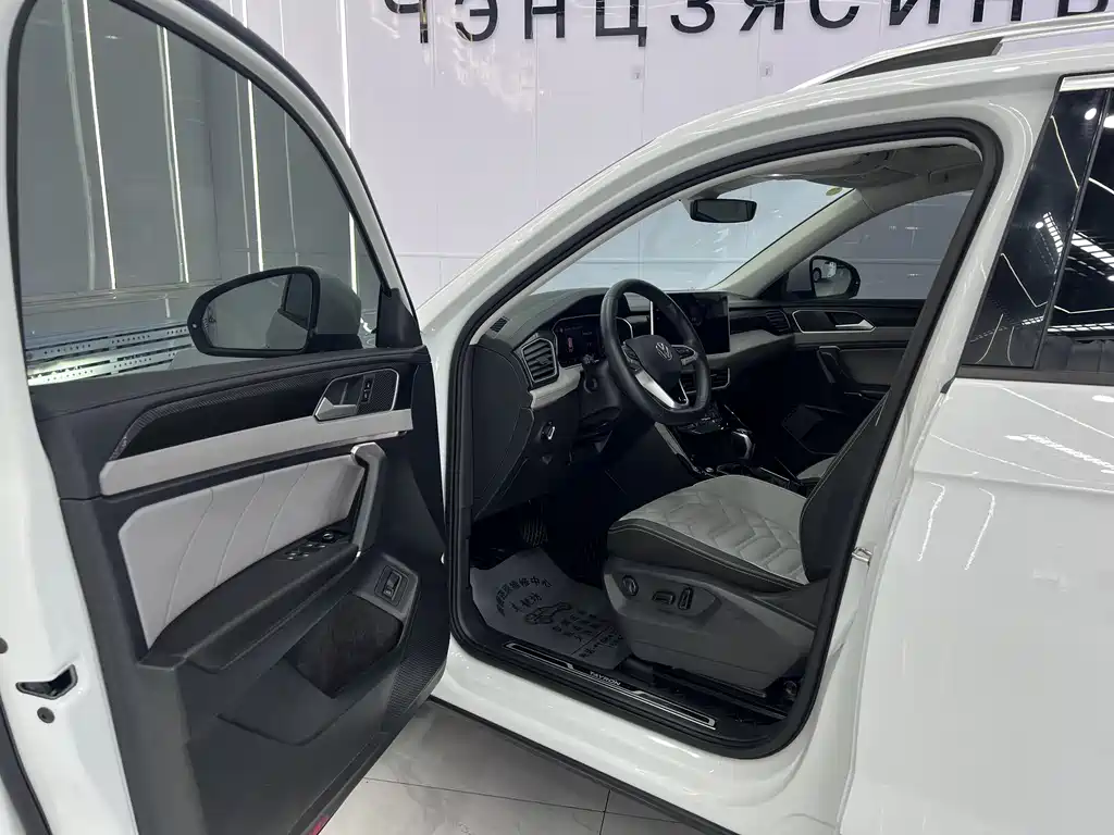 Volkswagen Tayron 2023 280TSI Luxury Plus