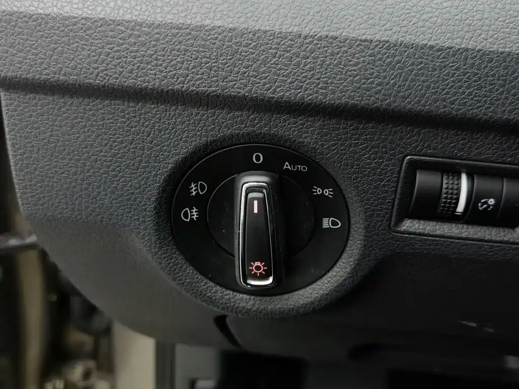 Volkswagen Passat — миниатюра 21