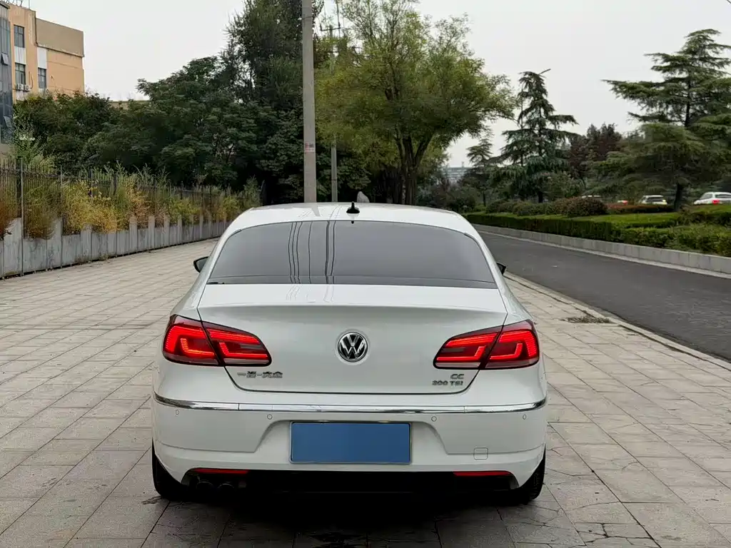 Volkswagen CC — миниатюра 8
