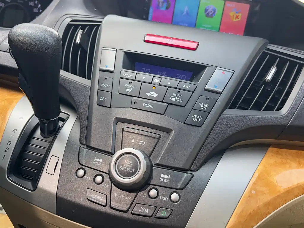 Honda Odyssey — миниатюра 10