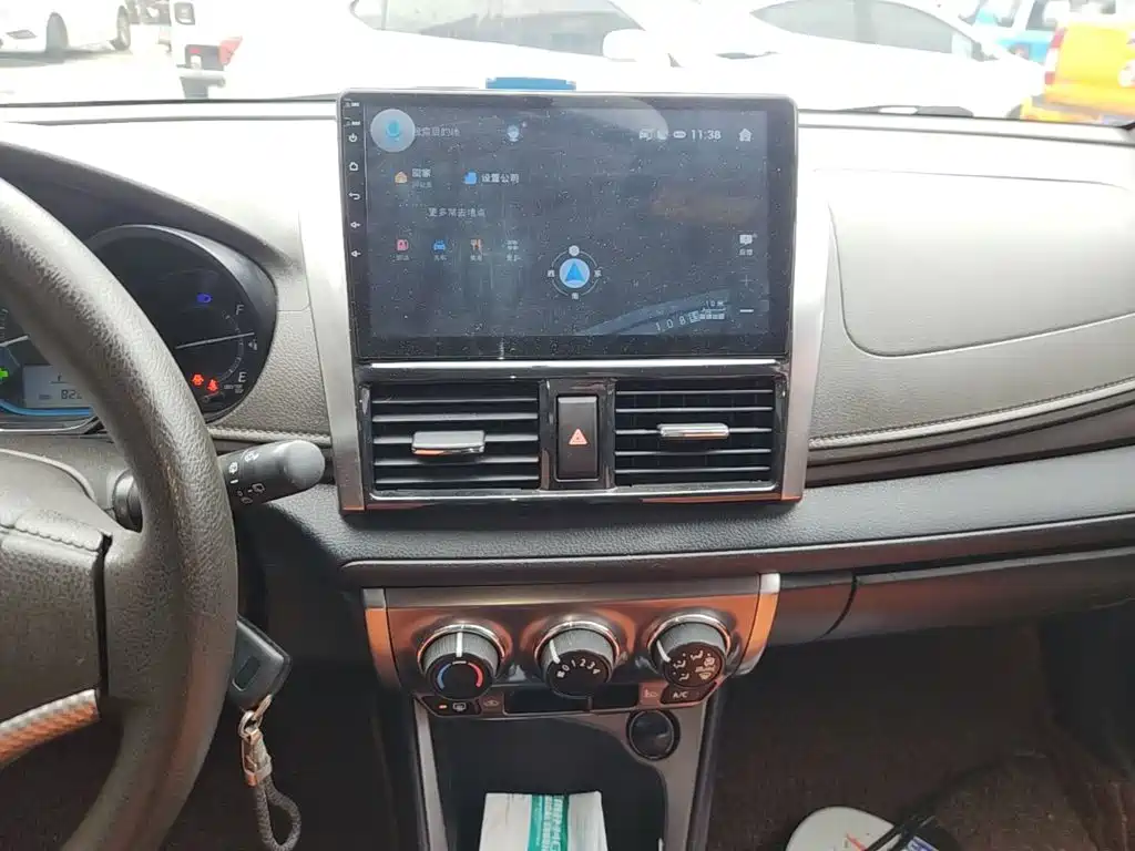 Toyota Yaris L — миниатюра 13