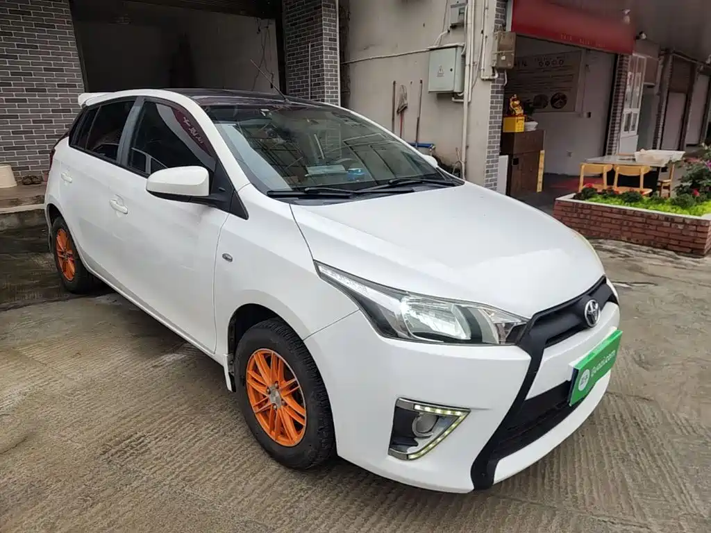 Toyota Yaris L — миниатюра 4