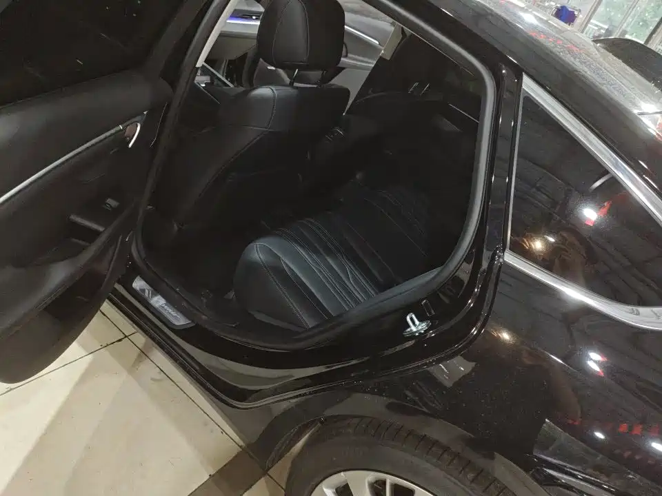 Buick LaCrosse — миниатюра 8
