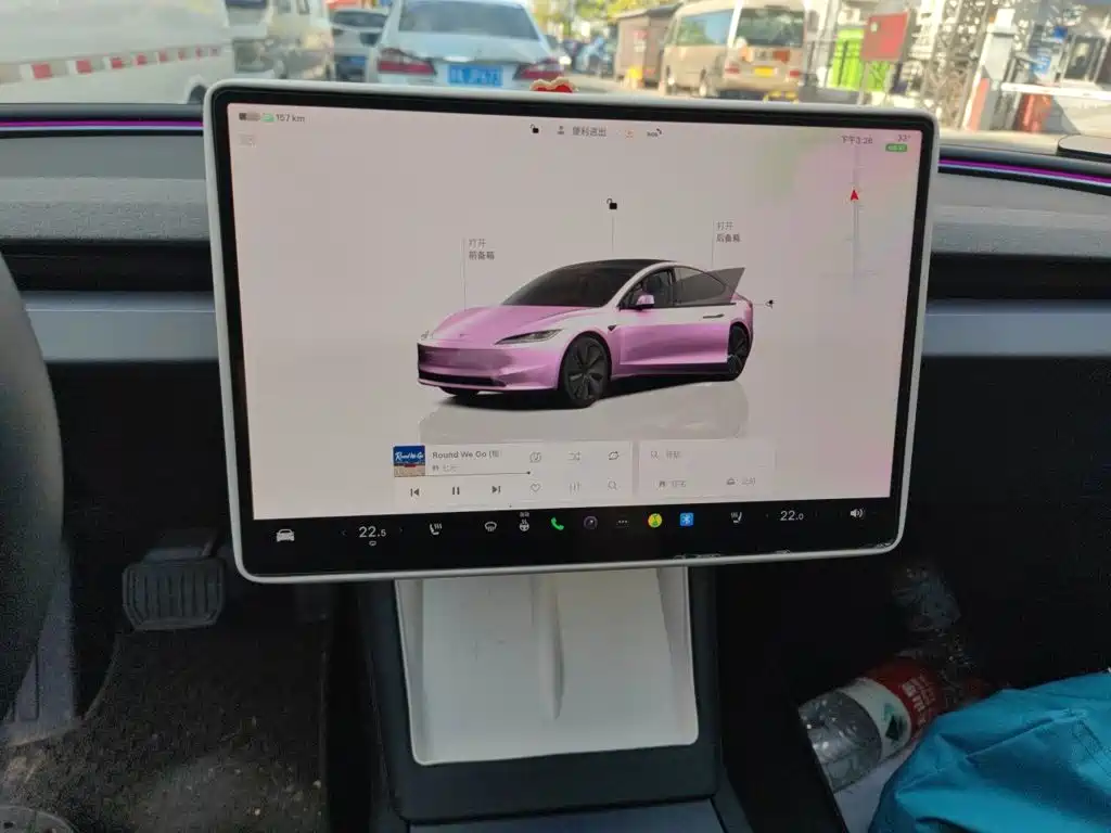 Tesla Model 3 — миниатюра 14