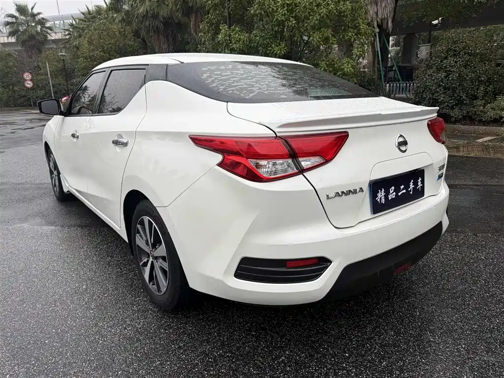 Nissan Bluebird 2016 1.6L CVT