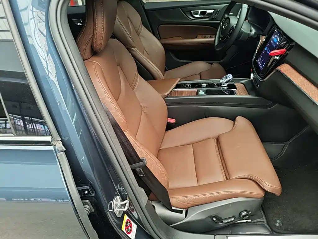 Volvo S60 — миниатюра 25