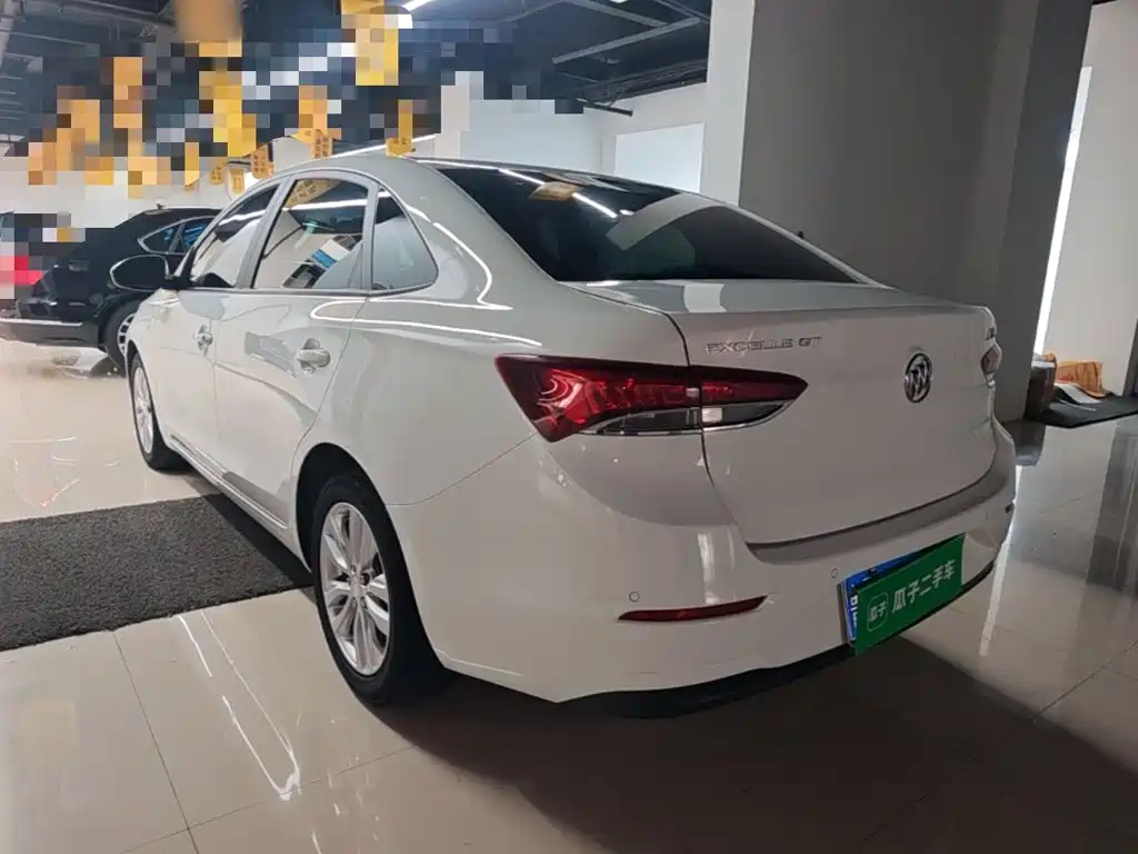 Buick Excelle — миниатюра 5