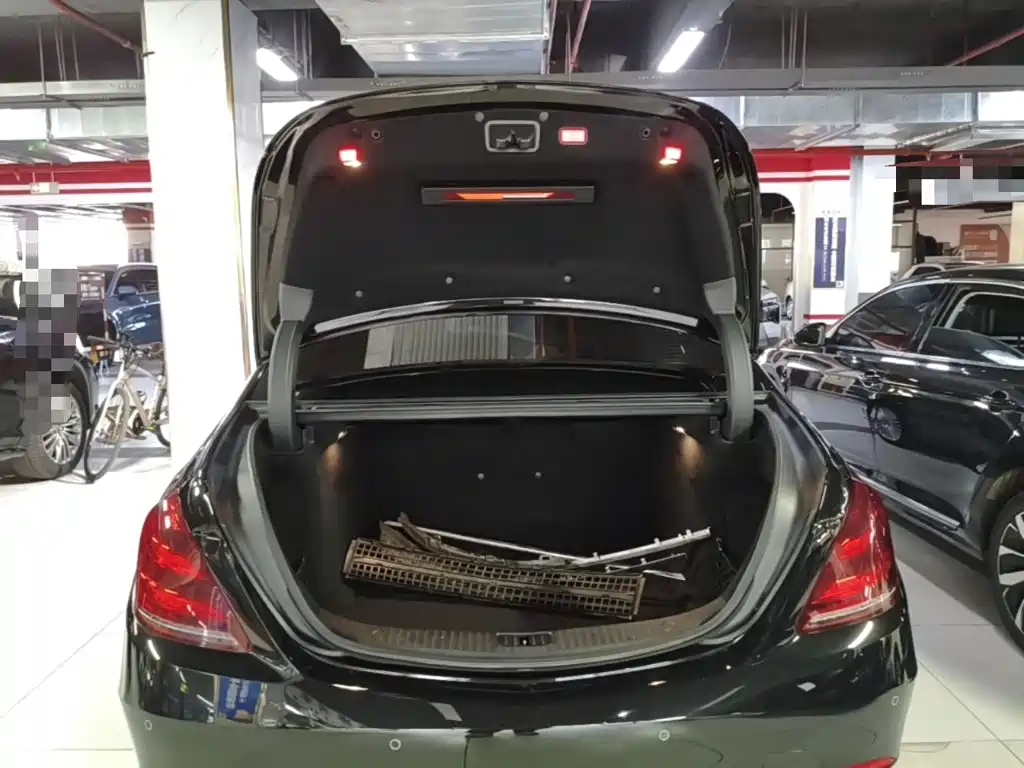 Mercedes-Benz S-Class — миниатюра 19