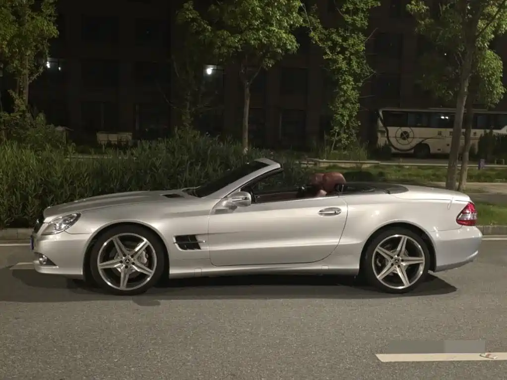 Mercedes-Benz SL 2011 SL 300 Grand Edition