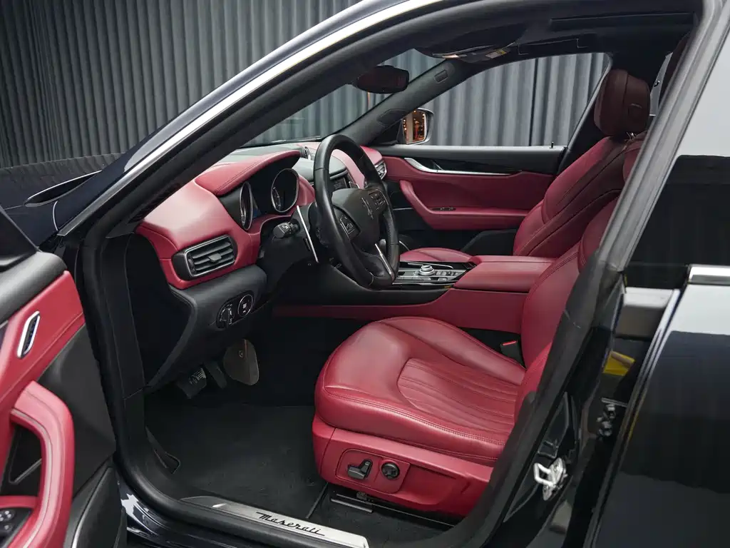 Maserati Levante — миниатюра 17