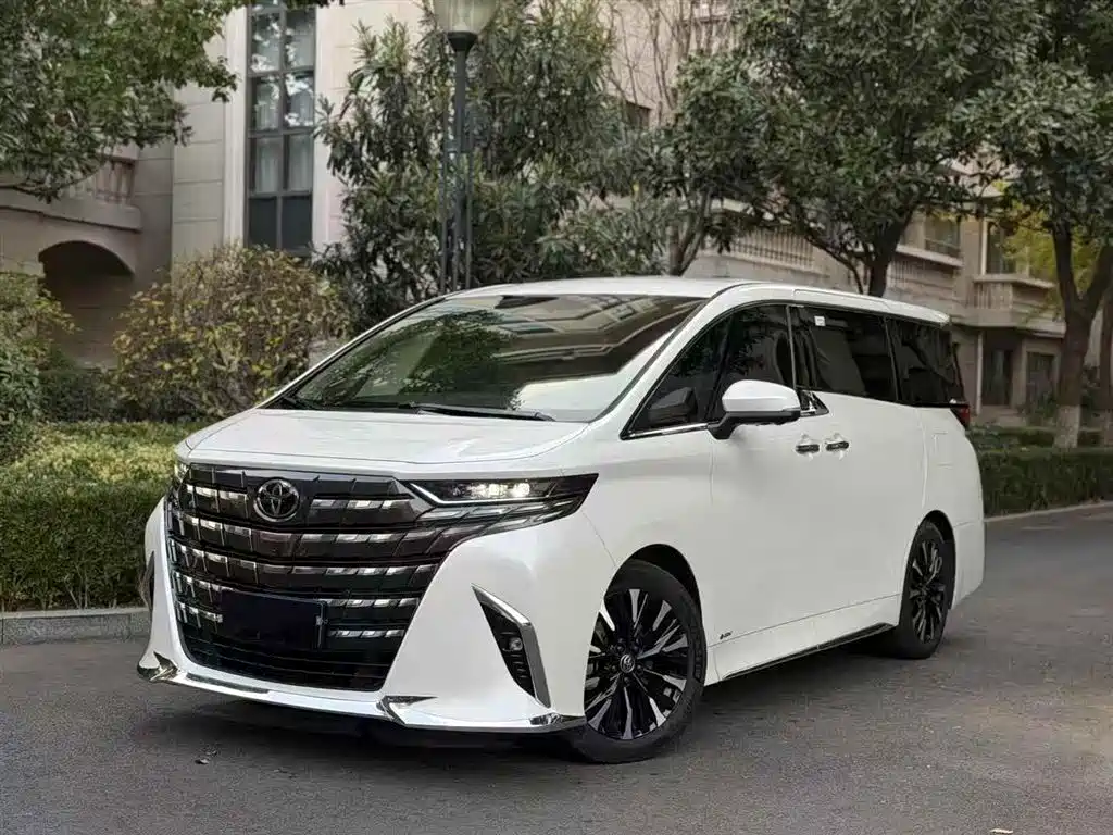 Toyota Alphard 2024