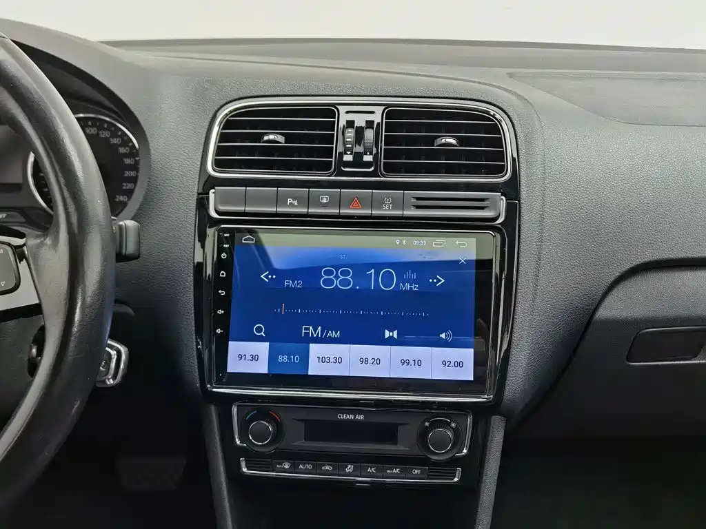 Volkswagen Polo — миниатюра 12