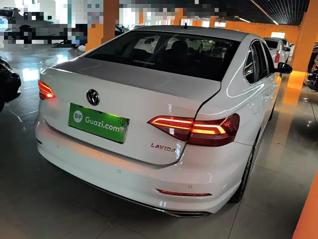 Volkswagen Lavida — миниатюра 7