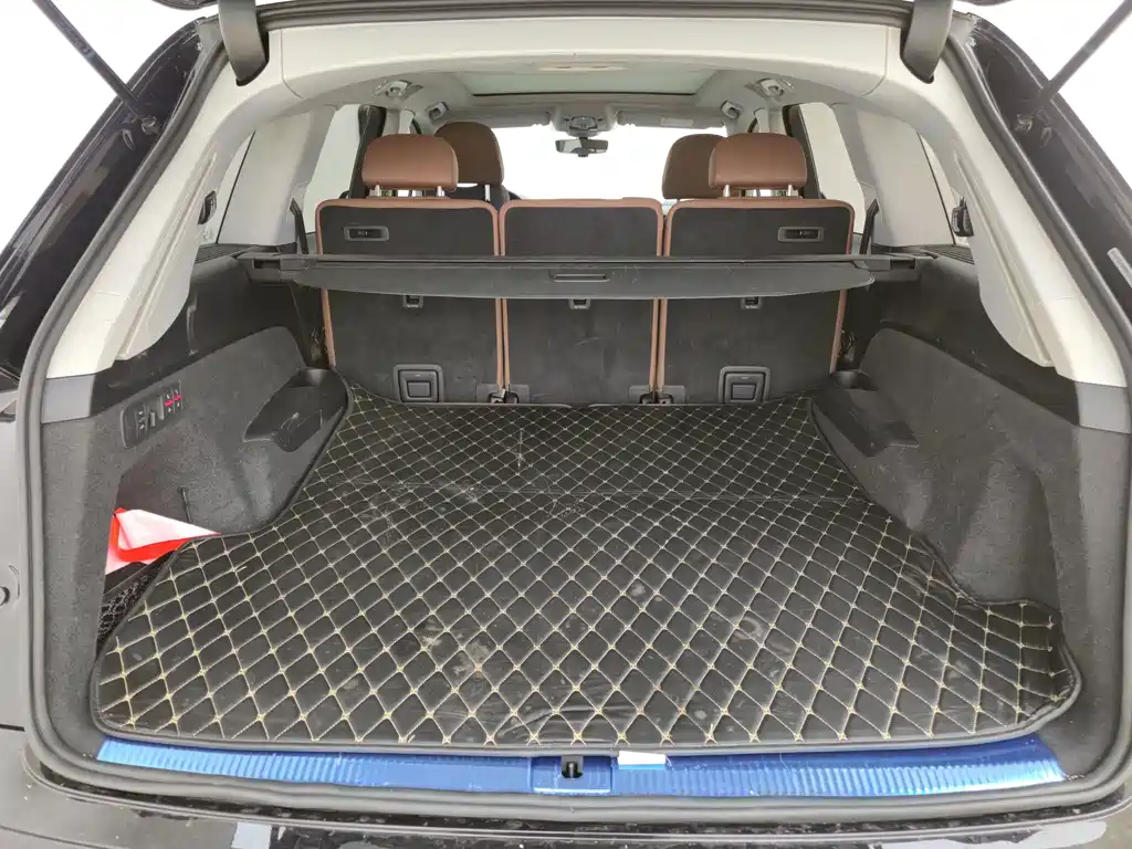 Audi Q7 — миниатюра 21