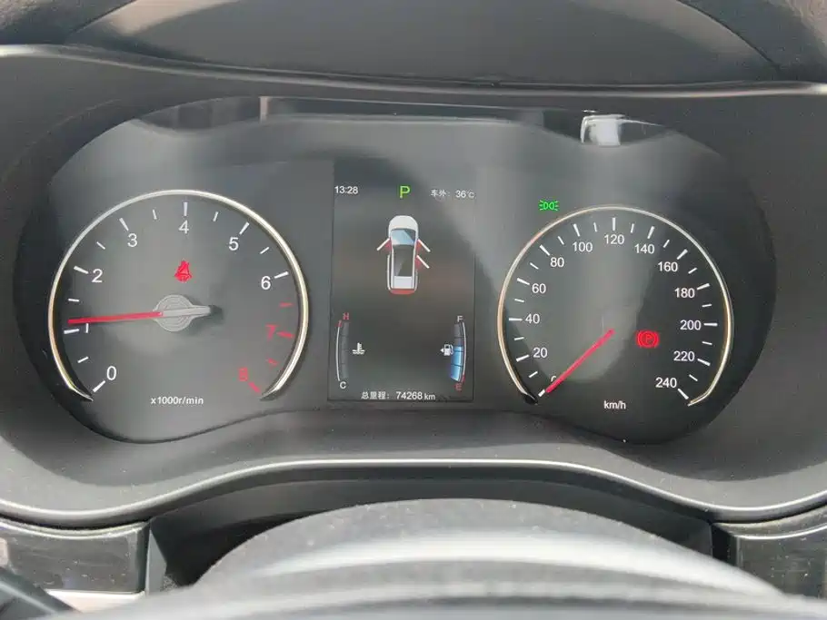 BYD MAX — миниатюра 14