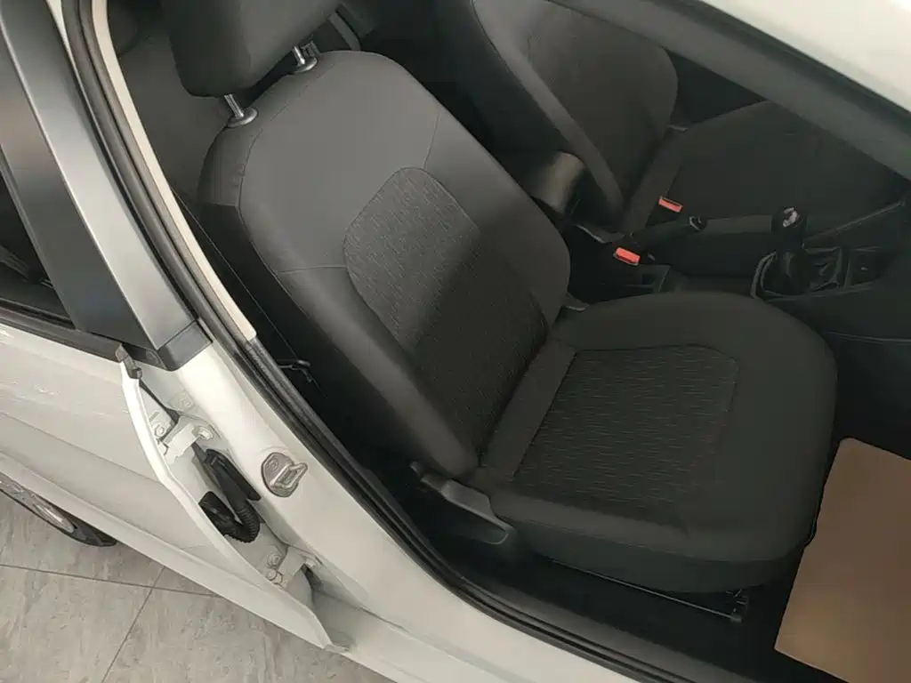 Jetta VA3 — миниатюра 25