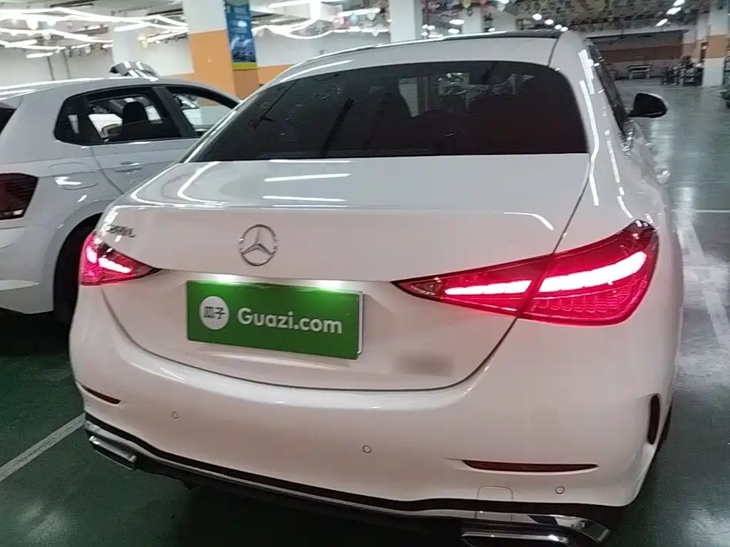 Mercedes-Benz C-Class — миниатюра 6