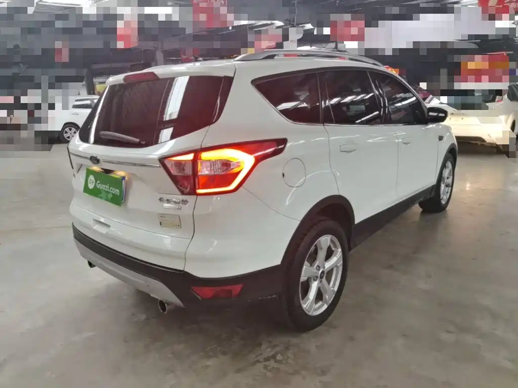 Ford Kuga — миниатюра 7
