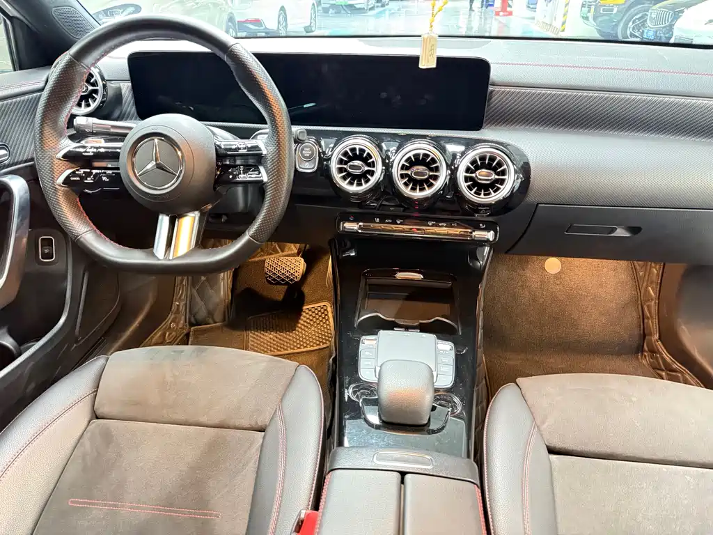 MERCEDES-BENZ A CLASS