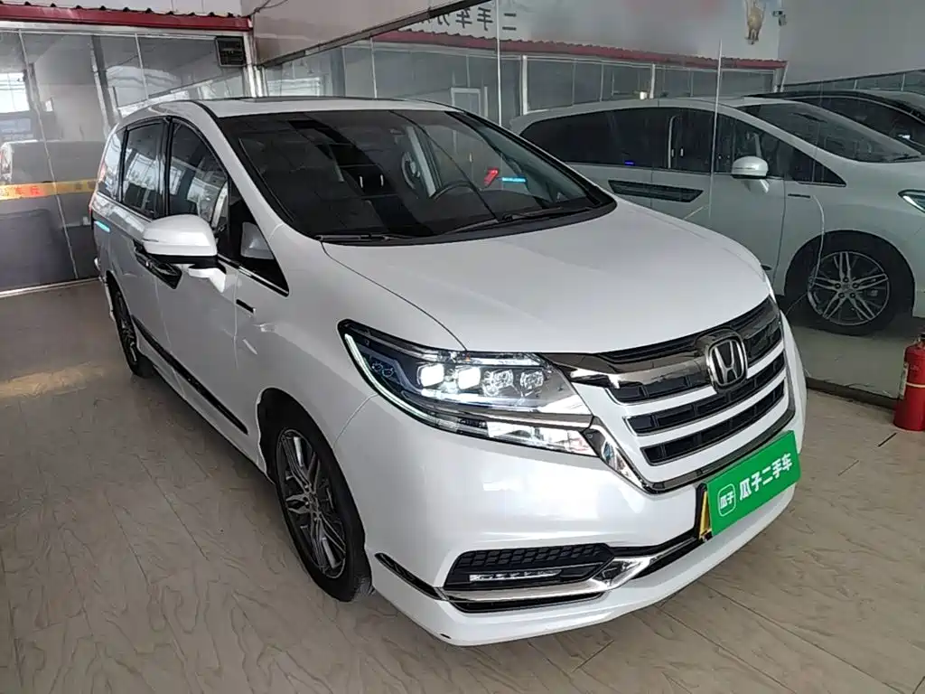Honda Elysion 2019 2.0L Luxury