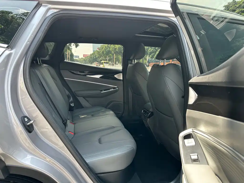 Geely Boyue — миниатюра 9