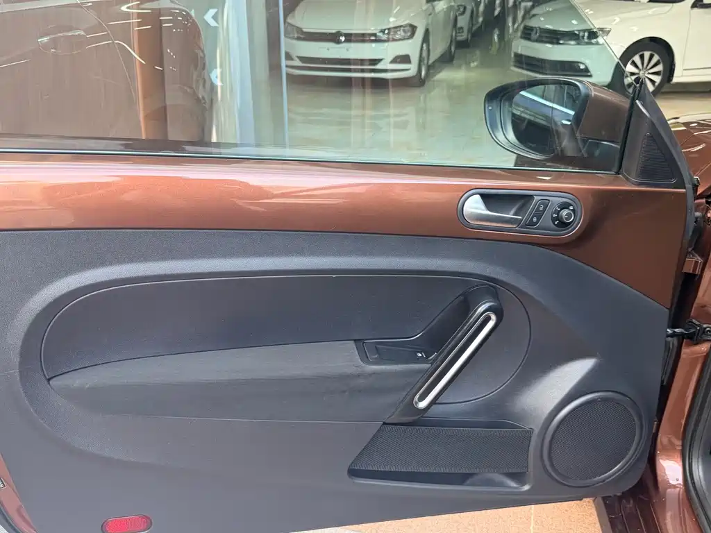 Volkswagen Beetle — миниатюра 5