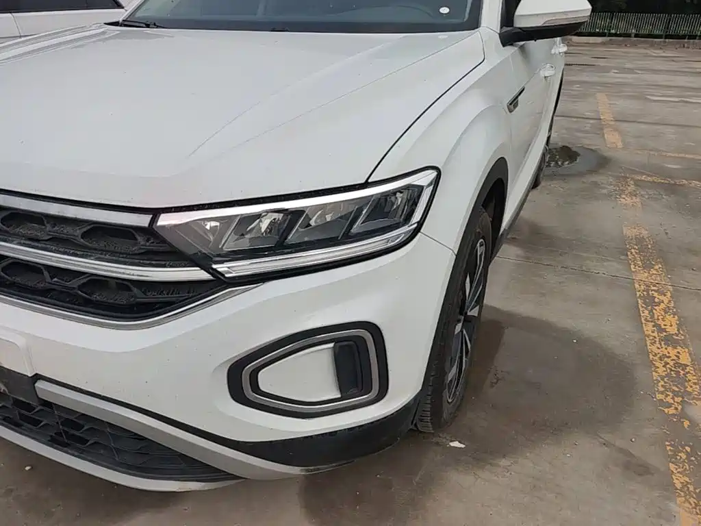 Volkswagen T-Roc — миниатюра 24
