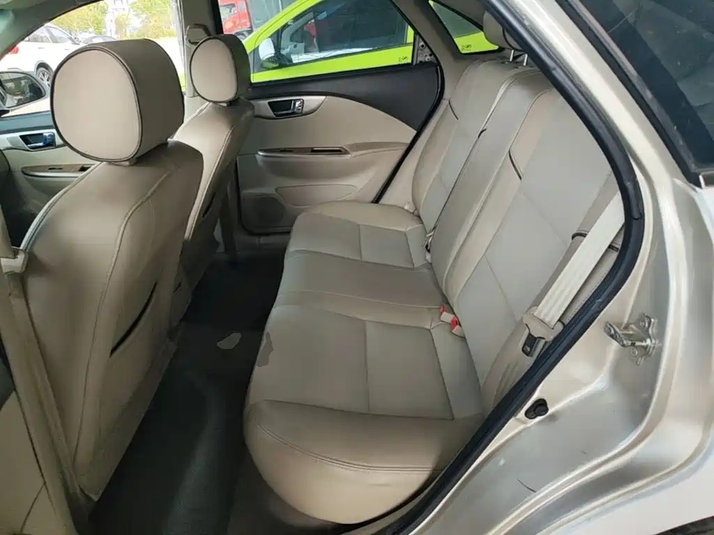 Buick Excelle — миниатюра 17
