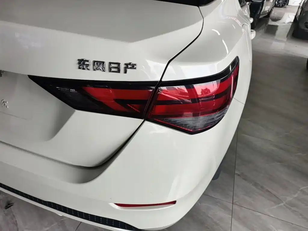 Nissan Sylphy — миниатюра 8
