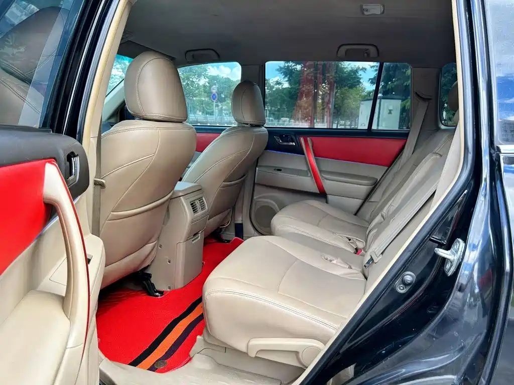 Toyota Highlander 2009 2.7L 5 мест Elite