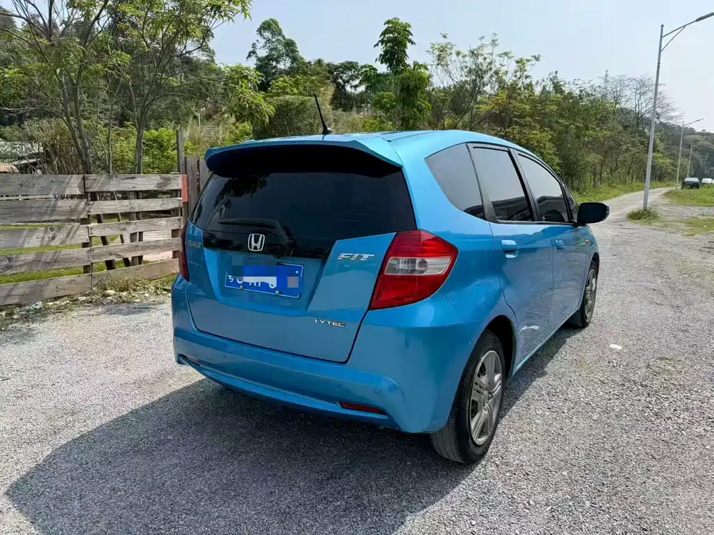 Honda Fit — миниатюра 4