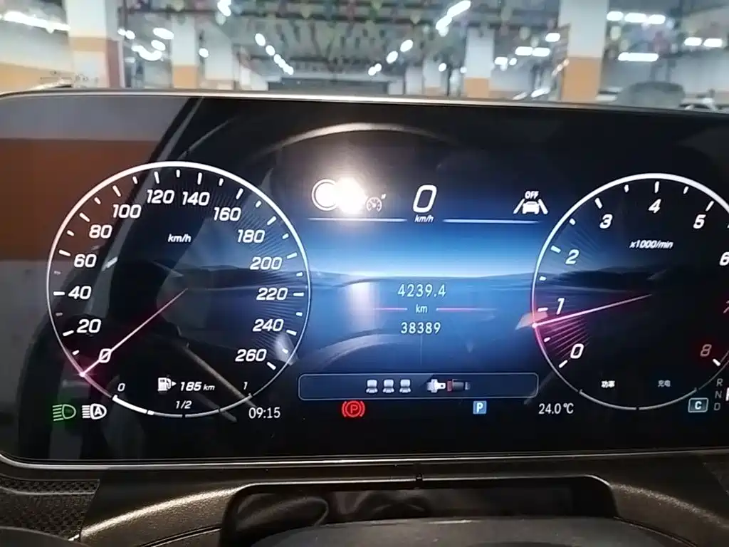 Mercedes-Benz C-Class — миниатюра 12