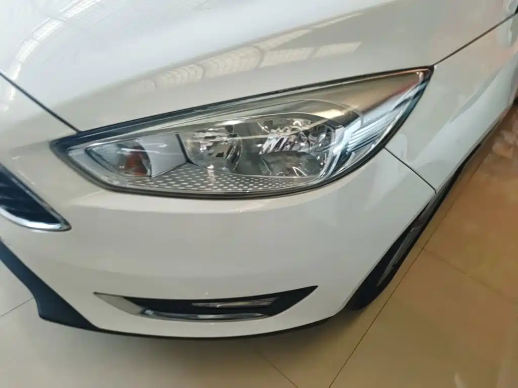 Ford Focus — миниатюра 24
