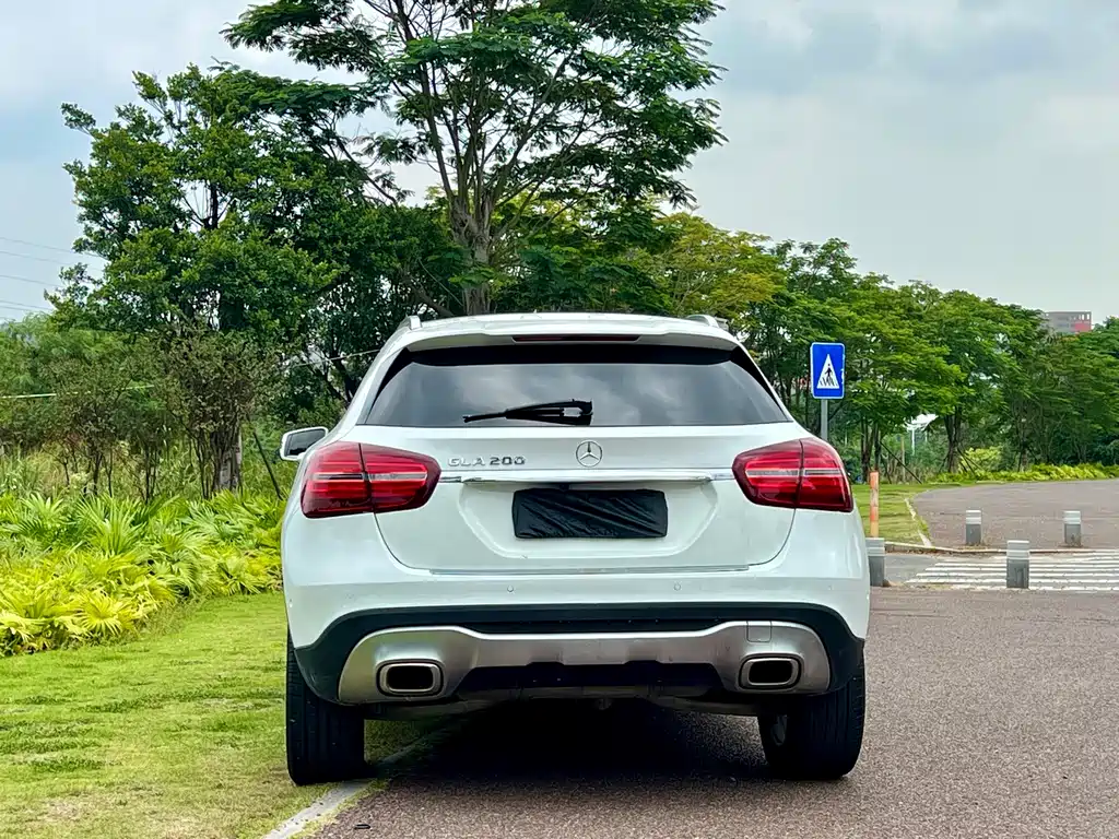 Mercedes-Benz GLA — миниатюра 8