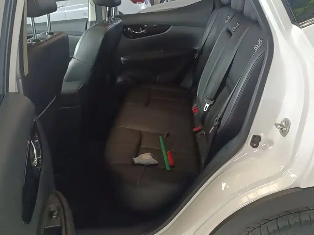 Nissan Qashqai — миниатюра 17