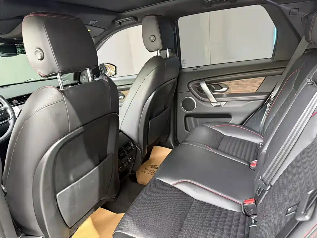 Land Rover Discovery Sport — миниатюра 10