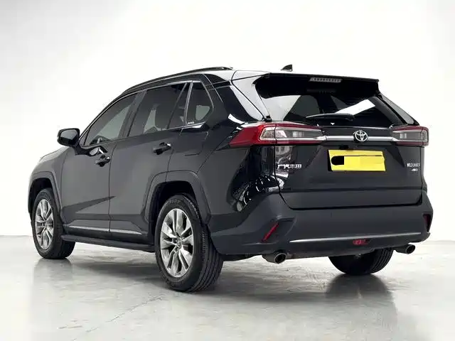 Toyota Wildlander — миниатюра 7