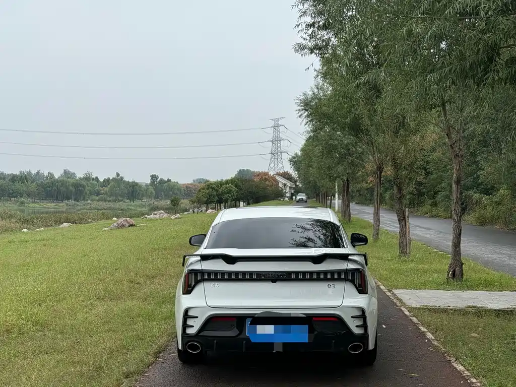 Lynk & Co 03 — миниатюра 8
