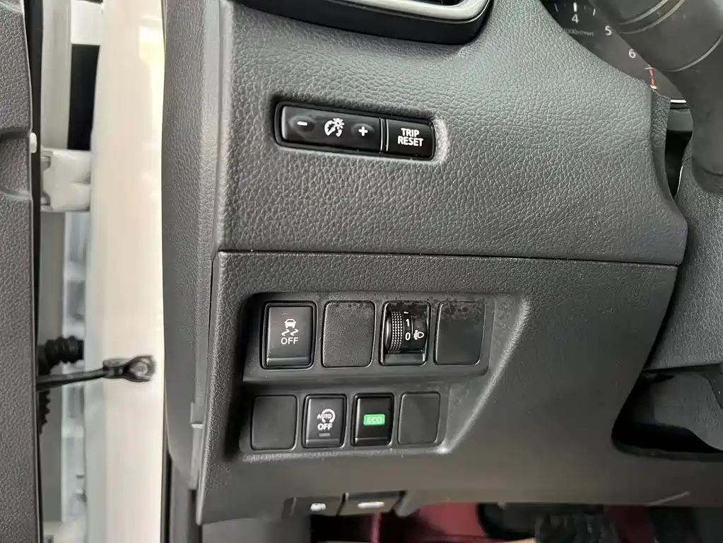 Nissan Qashqai — миниатюра 15