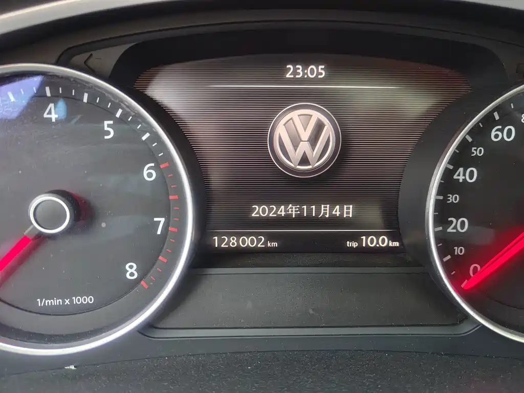 Volkswagen Touareg — миниатюра 15