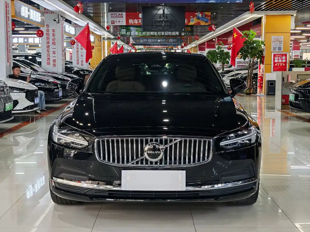 Volvo S90 — миниатюра 3
