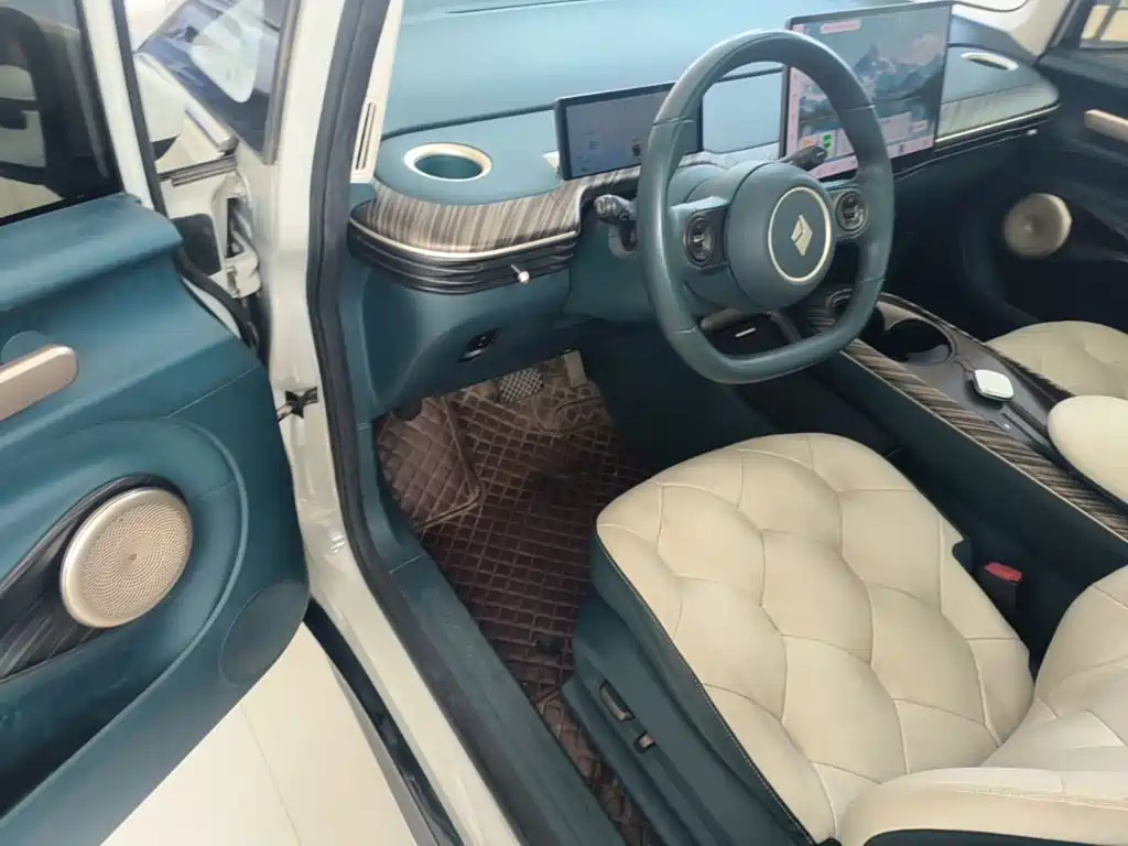 Baojun Yunduo — миниатюра 16