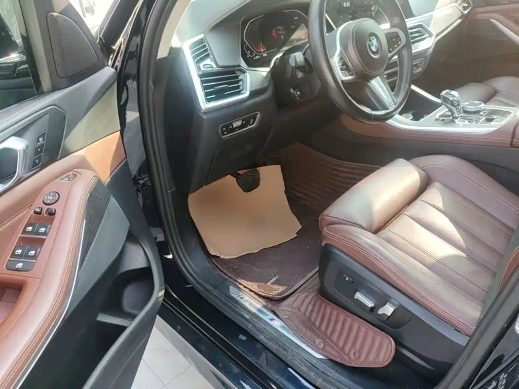 BMW X5 (Import) — миниатюра 16