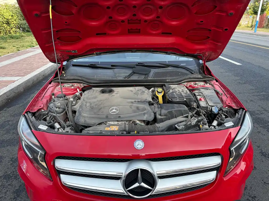 Mercedes-Benz GLA — миниатюра 10