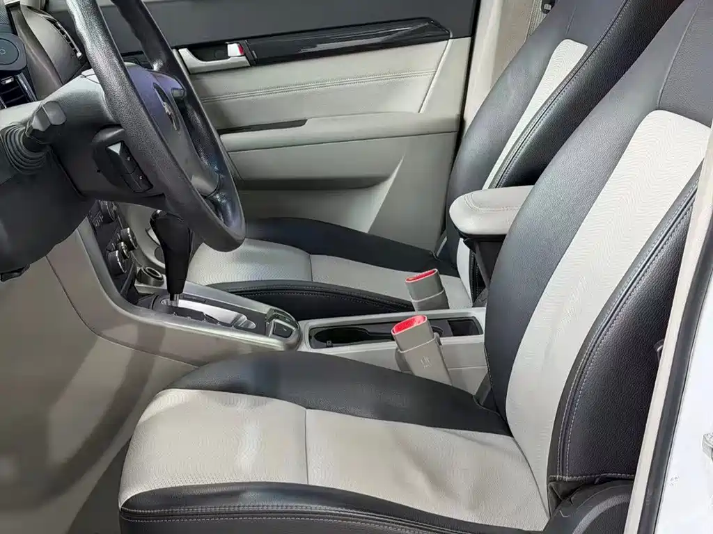 Chevrolet Captiva — миниатюра 8